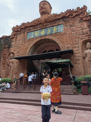 2024年7月15日四川乐山大佛