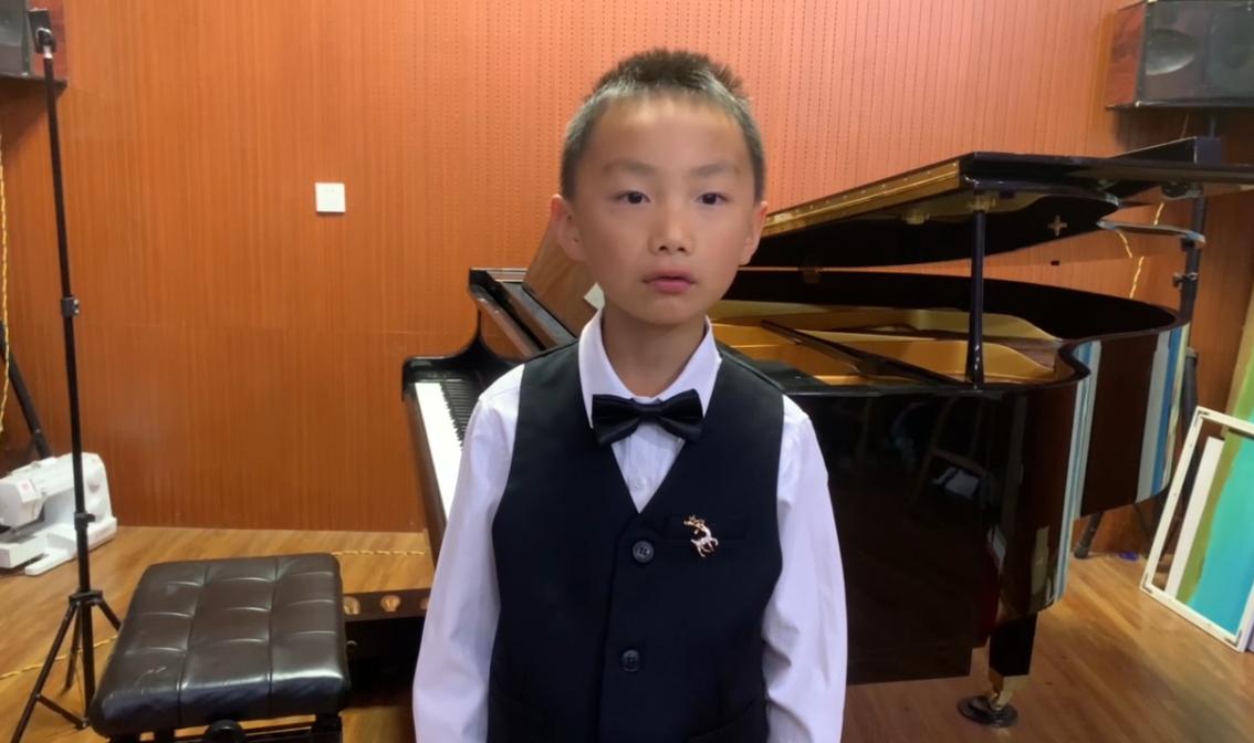 钢琴独奏《瑶族长鼓舞》